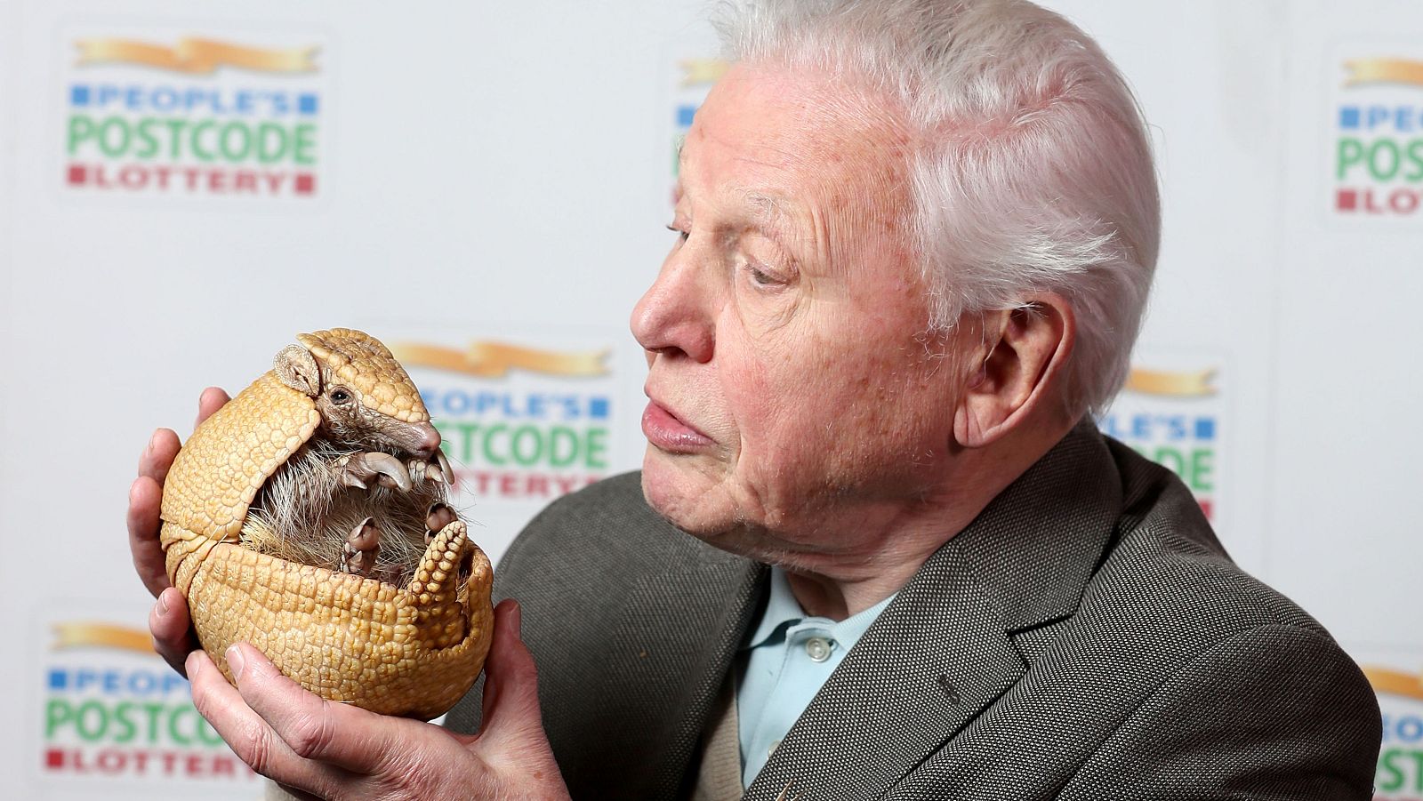 Sir David Attenborough cumple 100 años