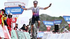 Paula Blasi derrota a Van der Breggen en L' Angliru y se convierte en la primera española que gana la Vuelta