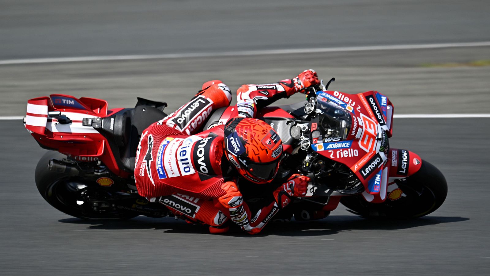 Márquez se ha caído en la carrera al sprint en Le Mans.