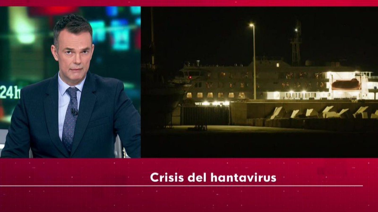 Igos Gómez, contando en directo la llegada del Hondius a Tenerife