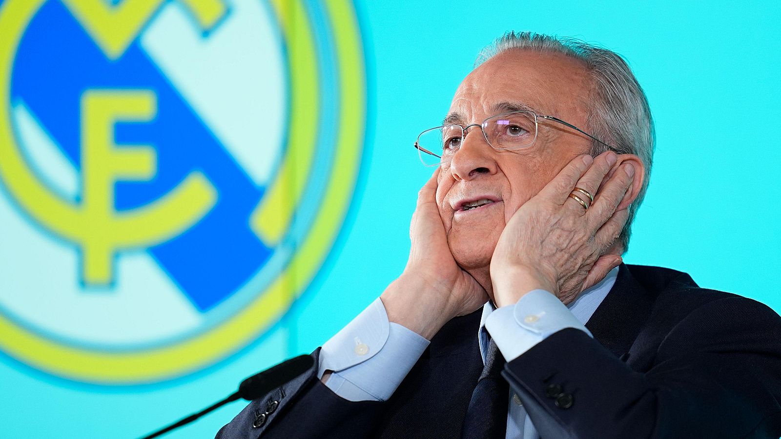 El presidente del Real Madrid, Florentino Pérez, durante la rueda de prensa.