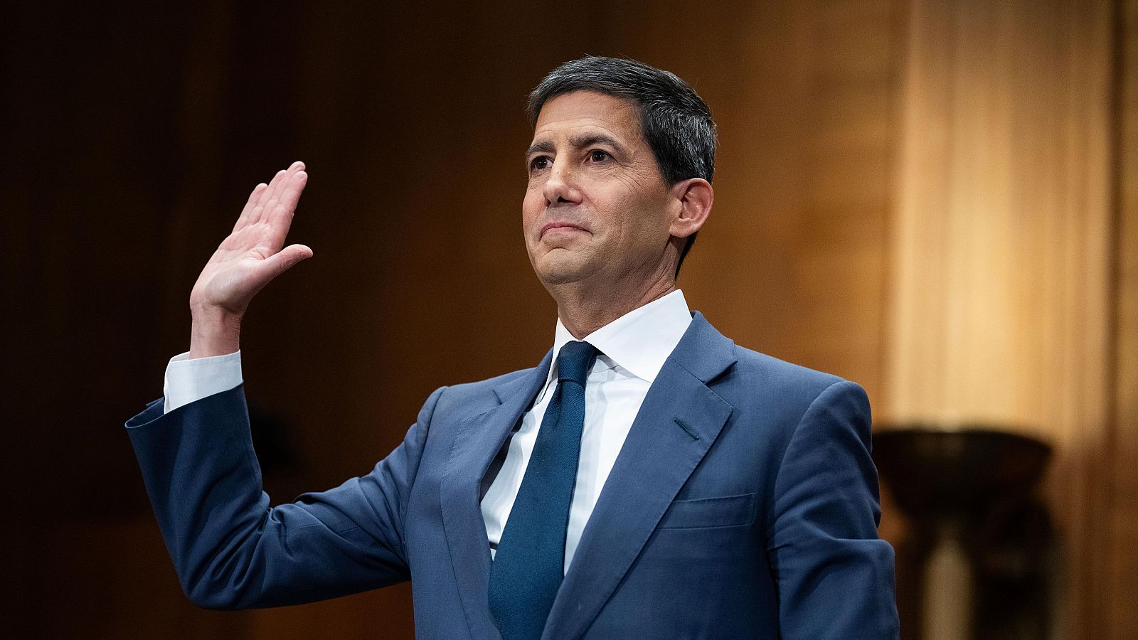 Kevin Warsh, elegido presidente de la Fed por el Senado de Estados Unidos