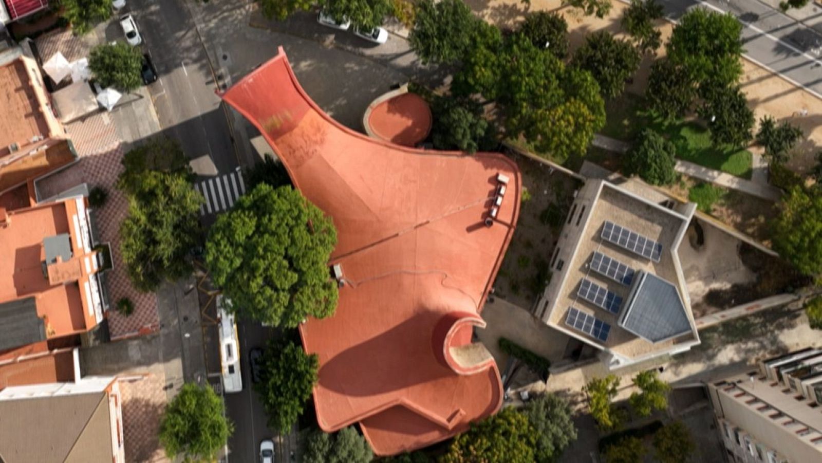 Esglésies racionalistes: l'arquitectura per apropar la religió al poble