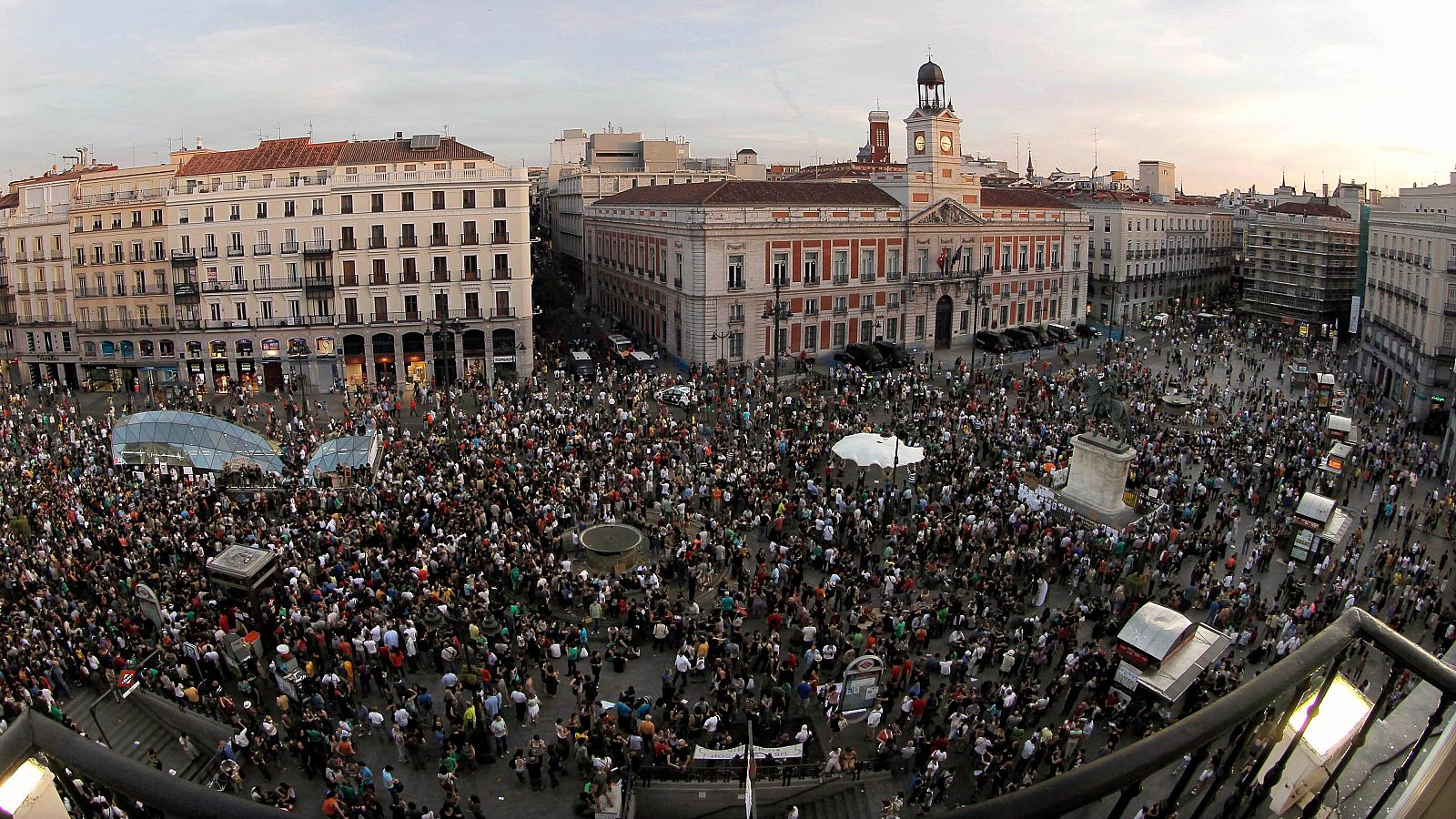 Manifestación en la Puerta del Sol para conmemorar el primer aniversario del 15M