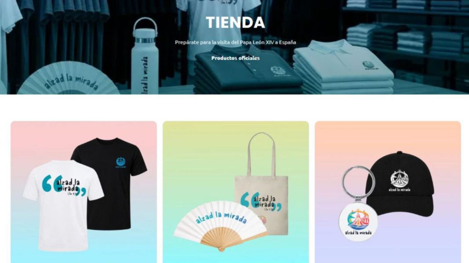 Captura de pantalla de la página web oficial con el catálogo de productos del viaje del papa León XIV, mostrando camisetas, tazas y artículos religiosos