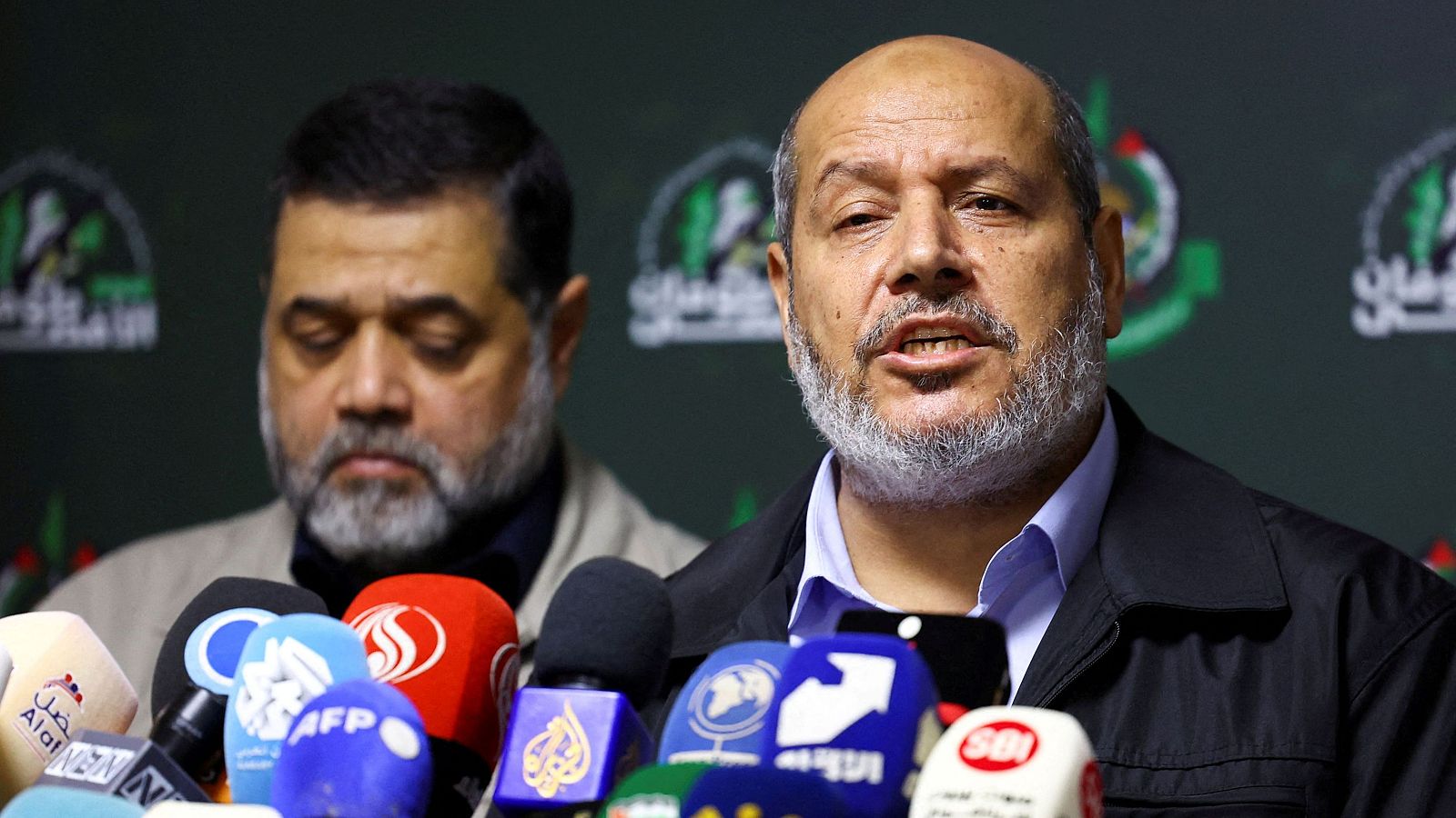 Los dirigentes de Hamas, Khalil Al-Hayya y Osama Hamdan, asisten a una reciente rueda de prensa en Beirut, Líbano