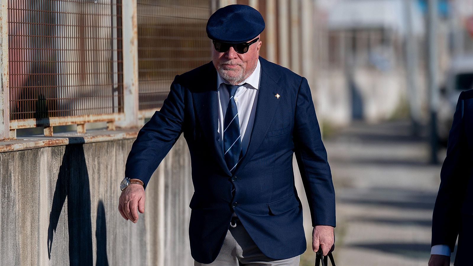 El excomisario José Manuel Villarejo a su llegada al juicio de la Operación Kitchen, en la Audiencia Nacional