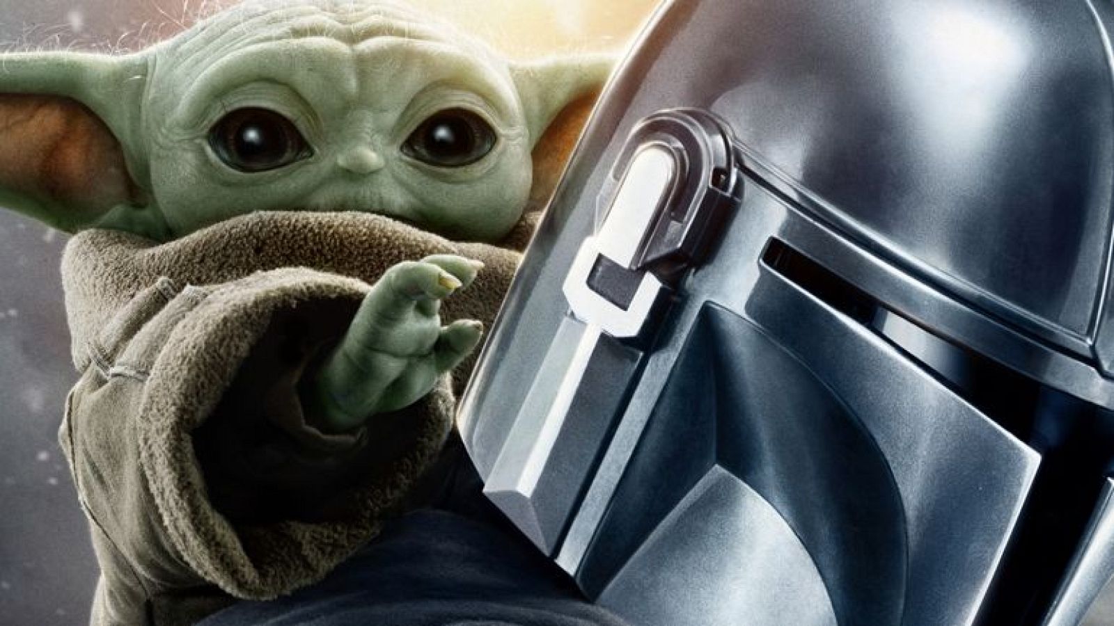 Primer plano de Grogu con su mano extendida hacia el casco plateado de un Mandaloriano, ambos personajes icónicos de Star Wars.