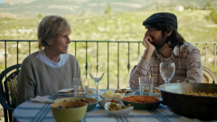David Uclés y 'La península de las casas vacías', el "libraco" que aburrió a Mercedes Milá antes de conquistarla