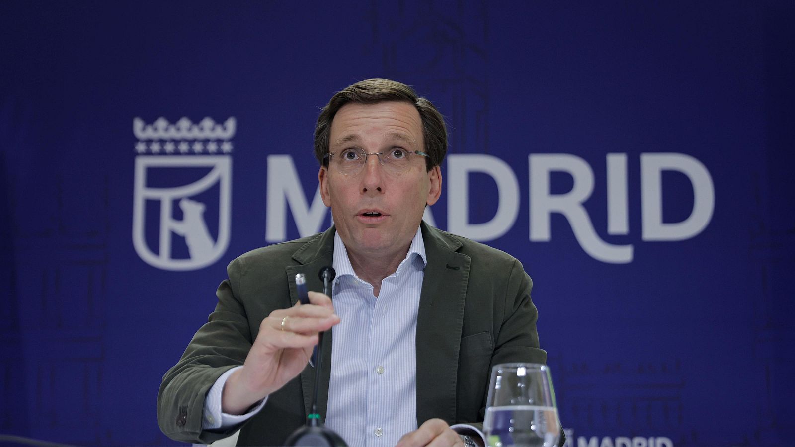 Almeida pide a las empresas que faciliten el teletrabajo durante la visita del papa a Madrid