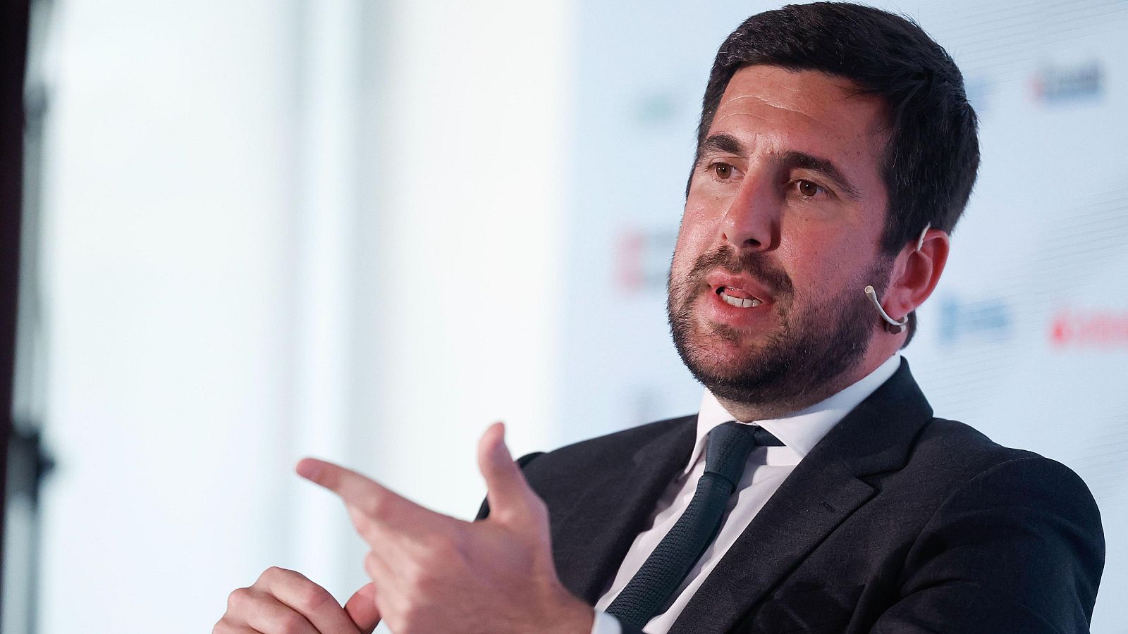 El presidente Ejecutivo del Grupo Cox Enrique Riquelme.