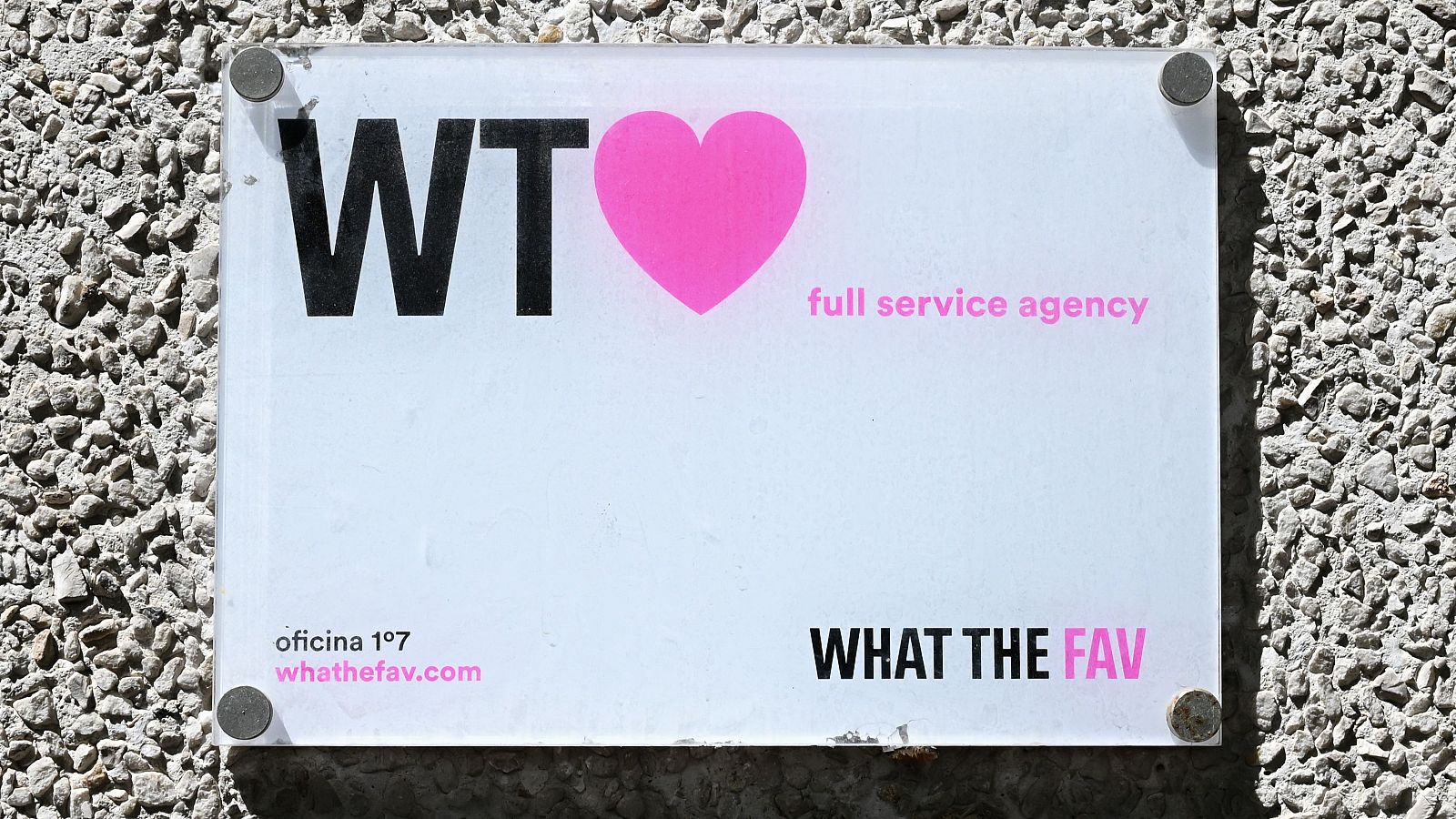 Whathefav, la agencia de las hijas de Zapatero investigada por el caso Plus Ultra