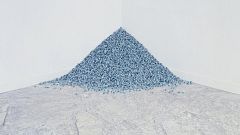Felix Gonzalez-Torres, un infiltrado y su "dulce venganza" en el Museo Reina Sofía