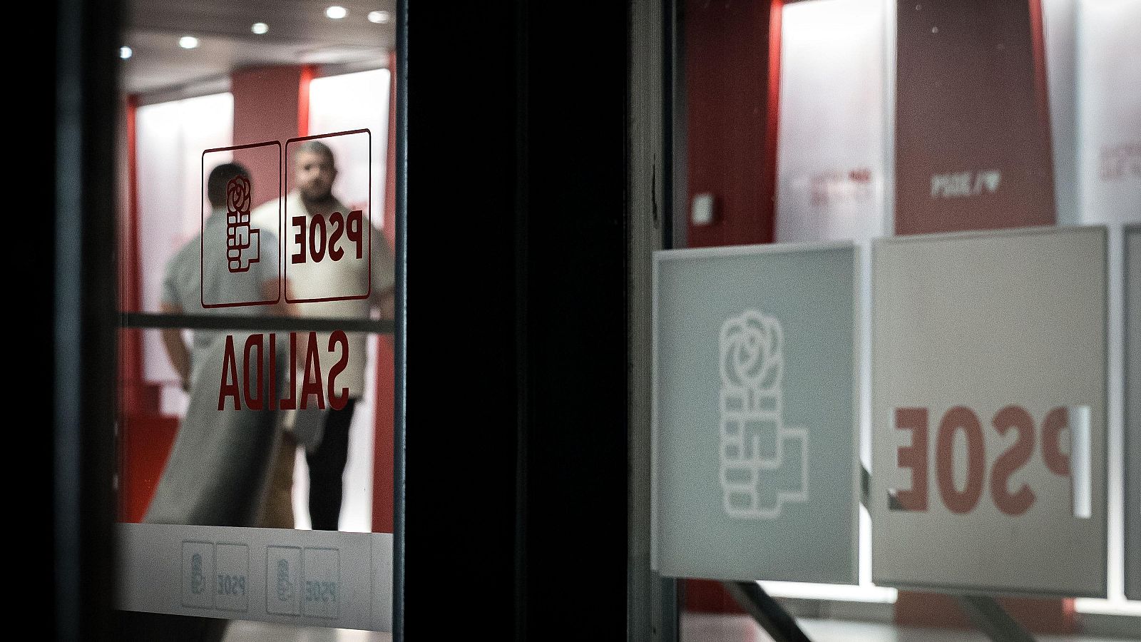 Agentes de la Unidad Central Operativa (UCO) de la Guardia Civil han acudido a primera hora de este miércoles a la sede federal del PSOE.