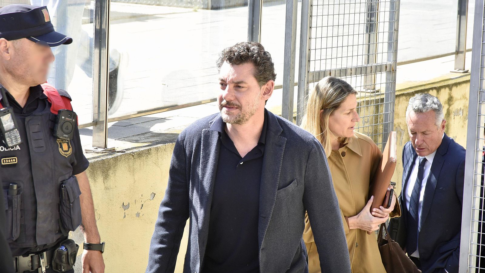 Jonathan Andic, el hijo del fundador de Mango, a su salida del Juzgado de Instrucción 5 de Martorell el pasado 19 de mayo