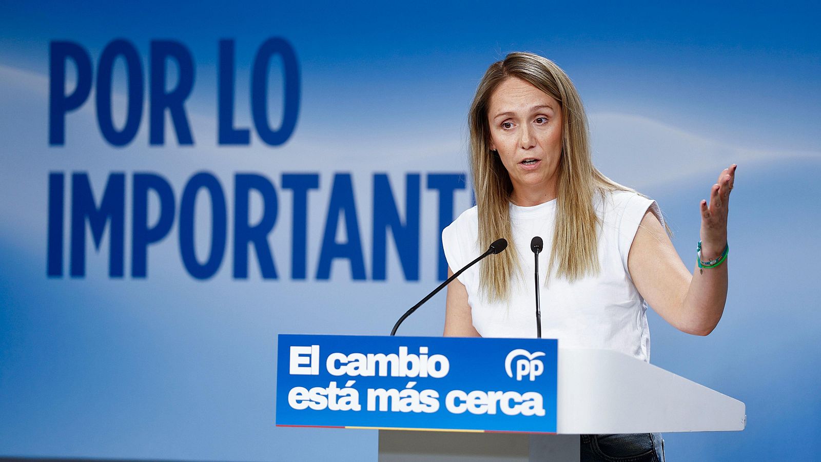 El PP sitúa al PSOE en la segunda fase del duelo, la "ira"