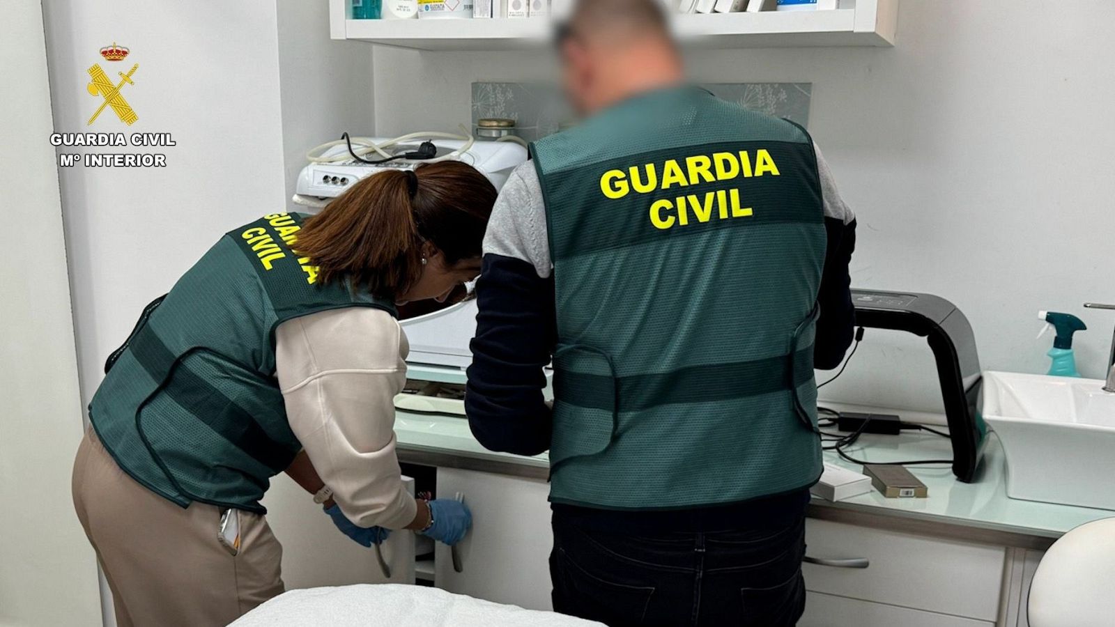 Nueve detenidos y 10.000 dosis de bótox intervenidas en clínicas clandestinas