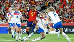 España hace los deberes y ya es primera de grupo tras vencer a Inglaterra por 4-0 con un vendaval de fútbol