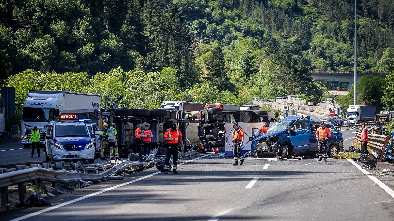 Mueren cinco policías forales en un accidente de tráfico en Gipuzkoa
