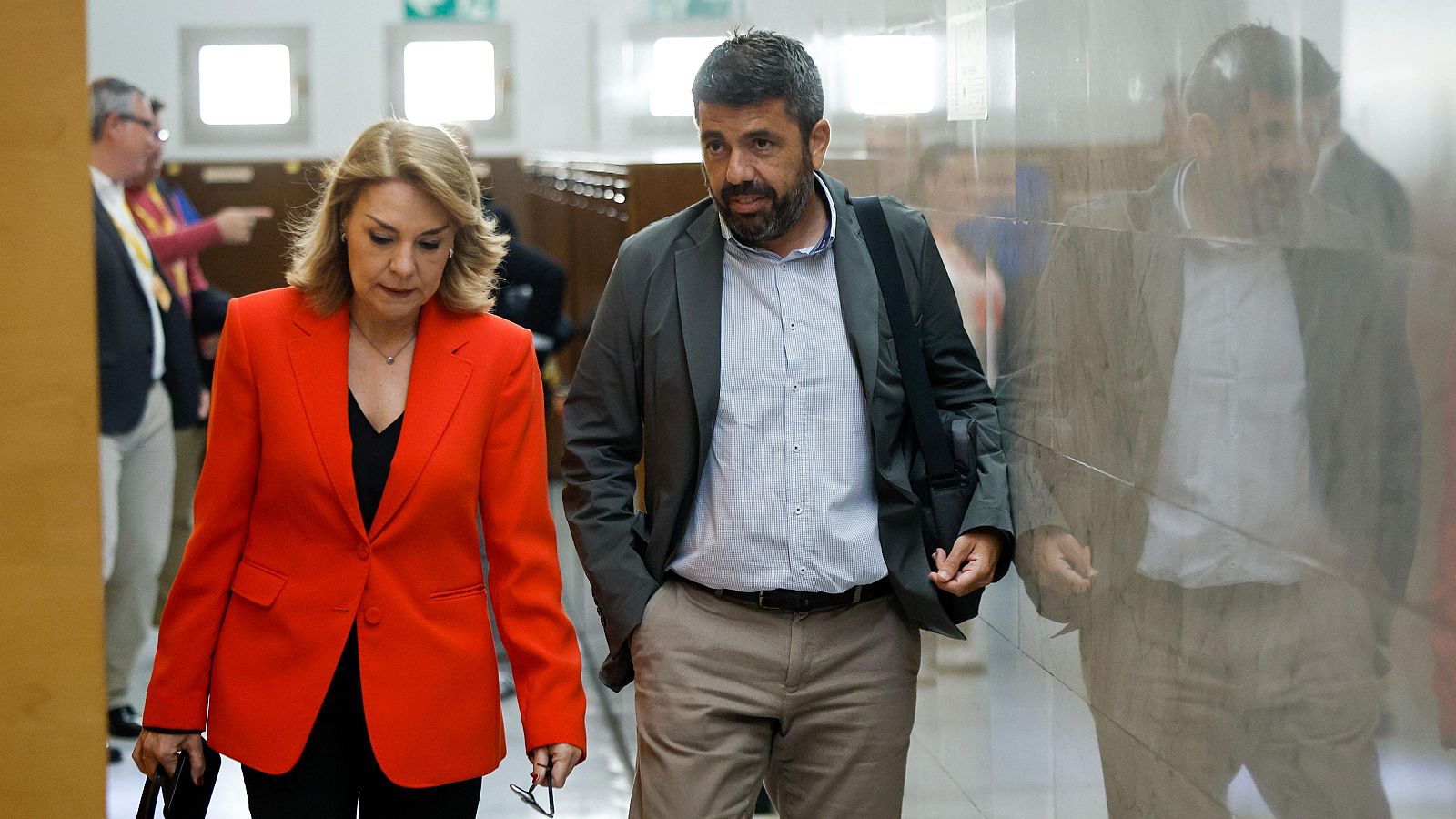 La Audiencia de Valencia acepta la personación en la causa de Mazón.