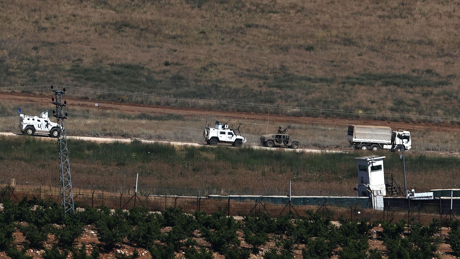 Soldados de la misión FINUL en la frontera del Líbano con Israel