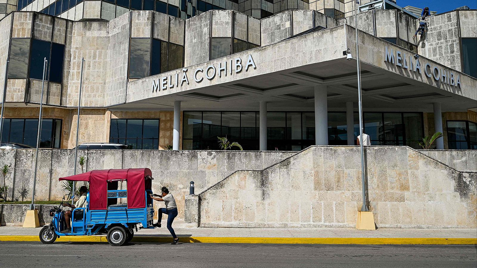 El hotel Melíá Cohiba, de La Habana,  en una imagen reciente. Las empresas españolas están abandonado Cuba tras la decisión de Estados Unidos de penalizar a las empresas que mantengan negocios con GAESA.