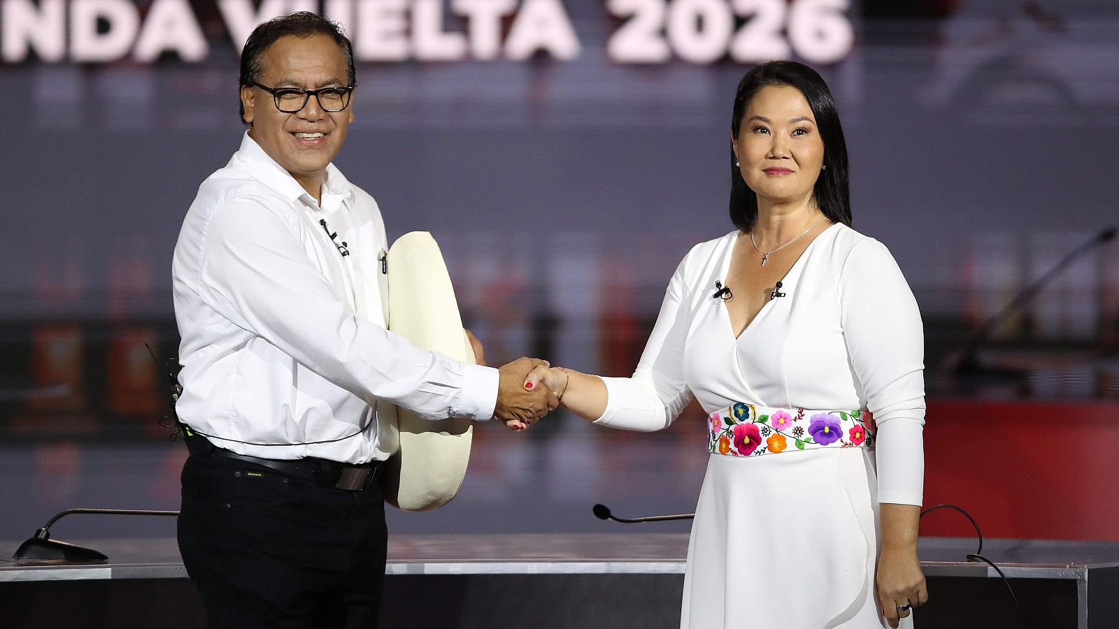 Perú celebra elecciones presidenciales sin claros favoritos