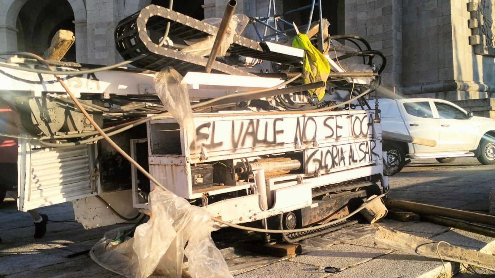 Vandalizadas las máquinas encargadas de las catas del estudio previas a las obras de resignificación del Valle (16:9)