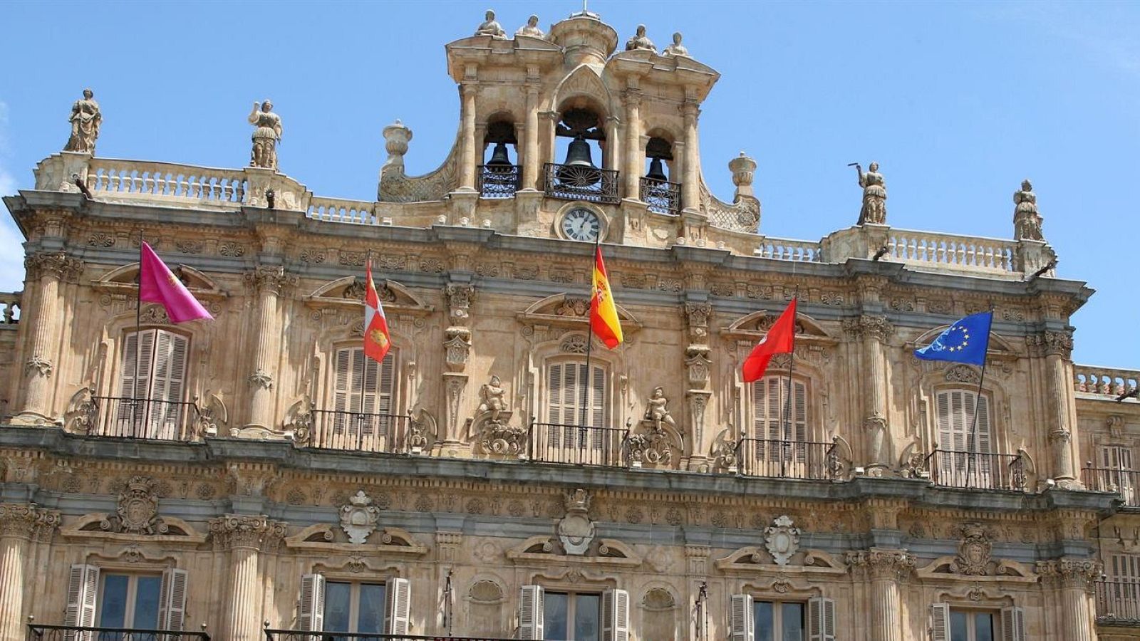 Fachada del ayuntamiento de Salamanca.