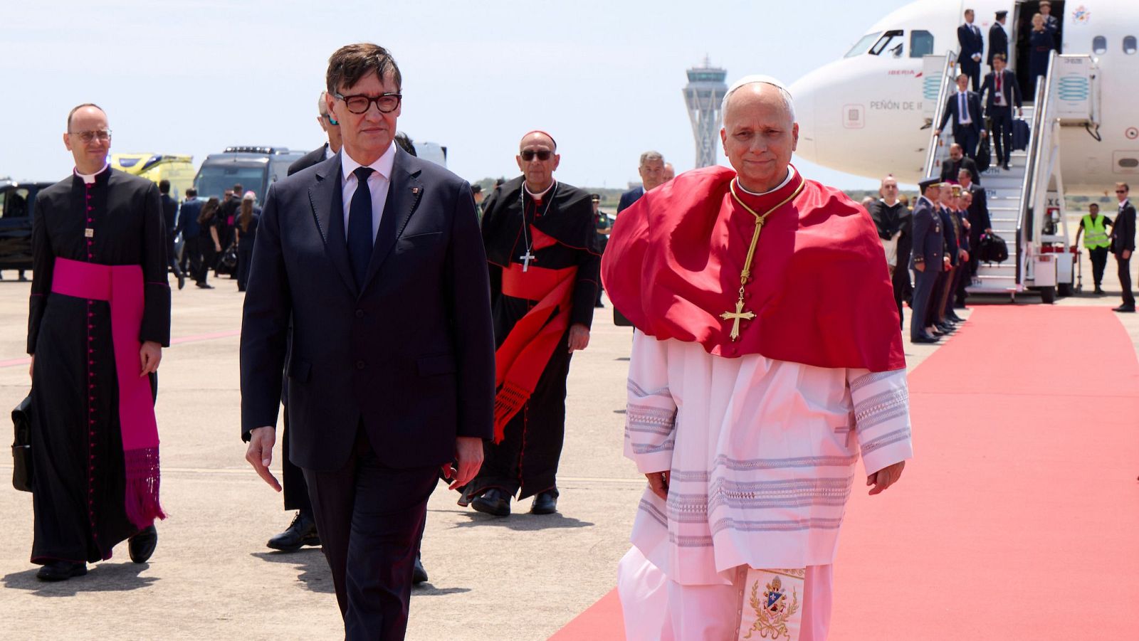 Aquests són els tres regals de Salvador Illa al papa Lleó XIV en la seva visita a Barcelona