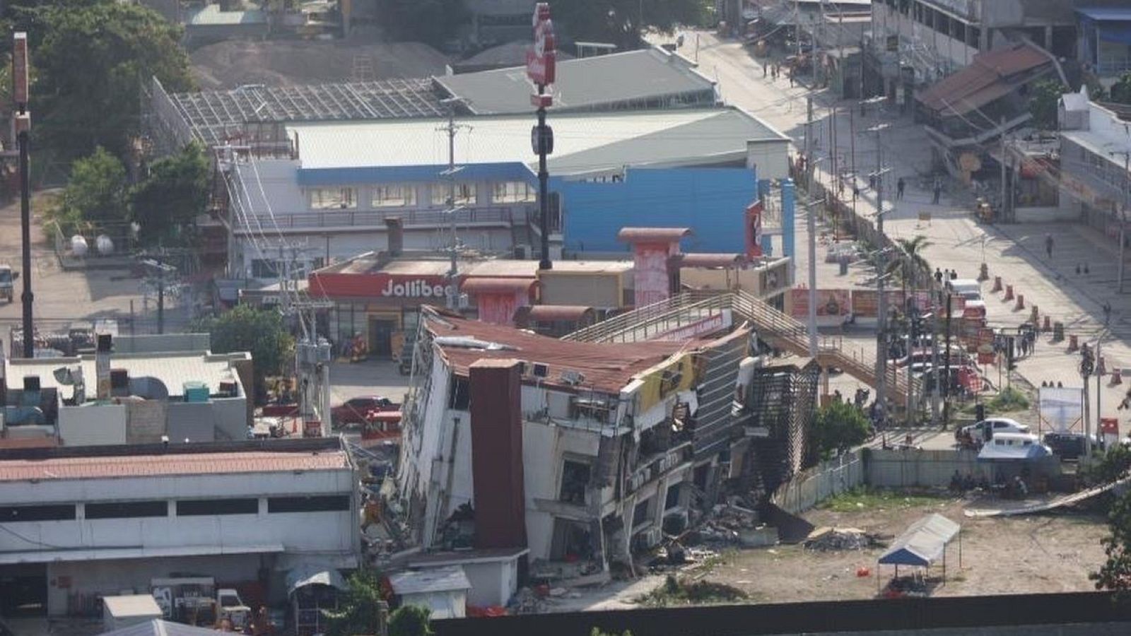 Filipinas eleva a 45 muertos y 17 desaparecidos las víctimas por el terremoto en Mindanao