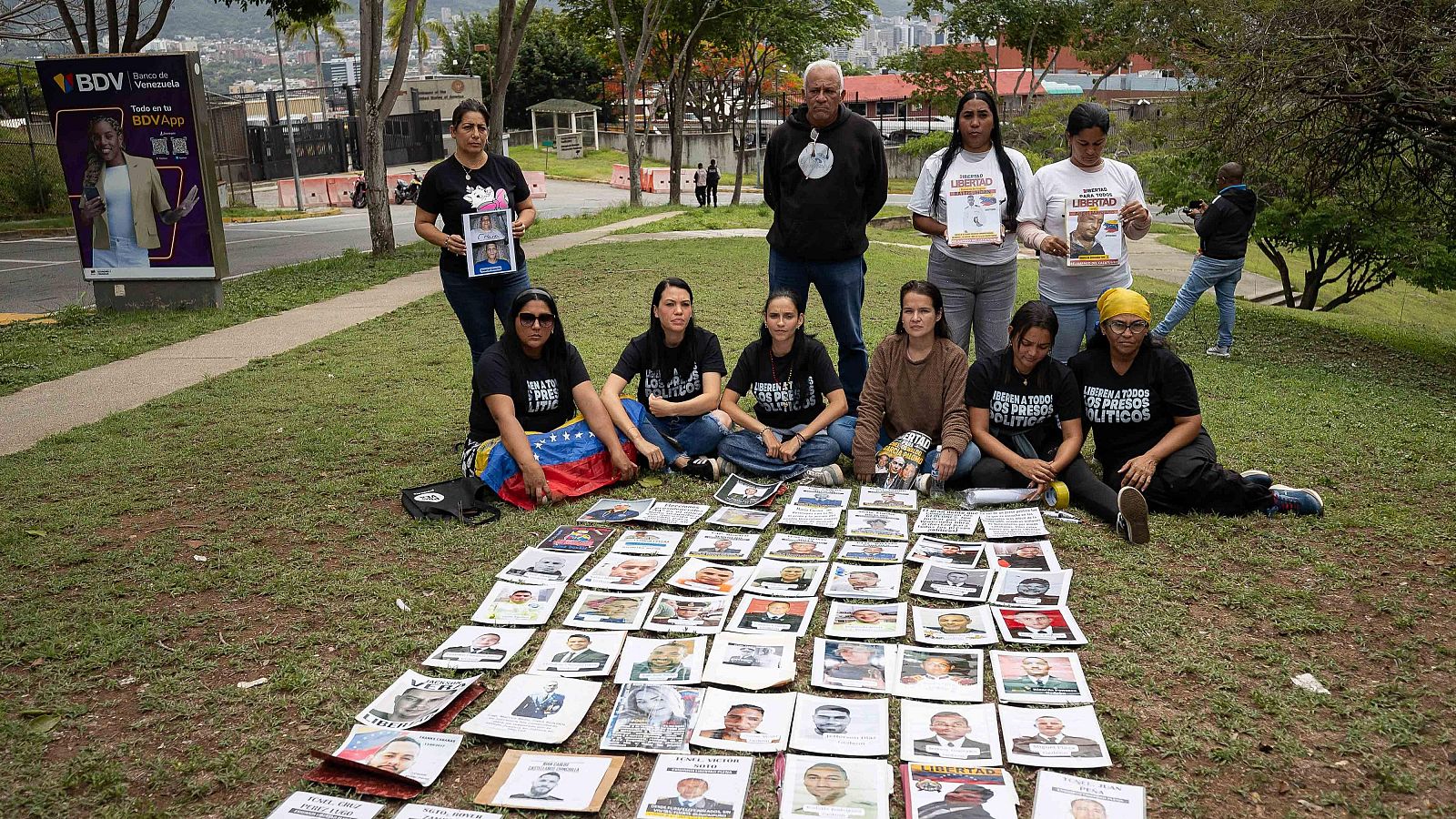Venezuela libera a al menos una veintena de presos políticos, todos ellos militares