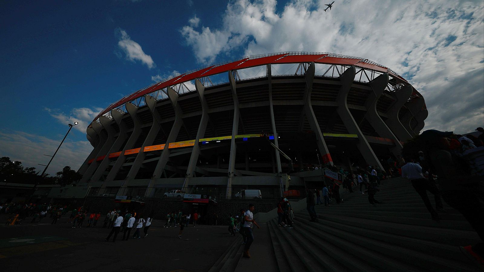 El imponente Estadio Azteca acoge el partido inaugural del Mundial 2026