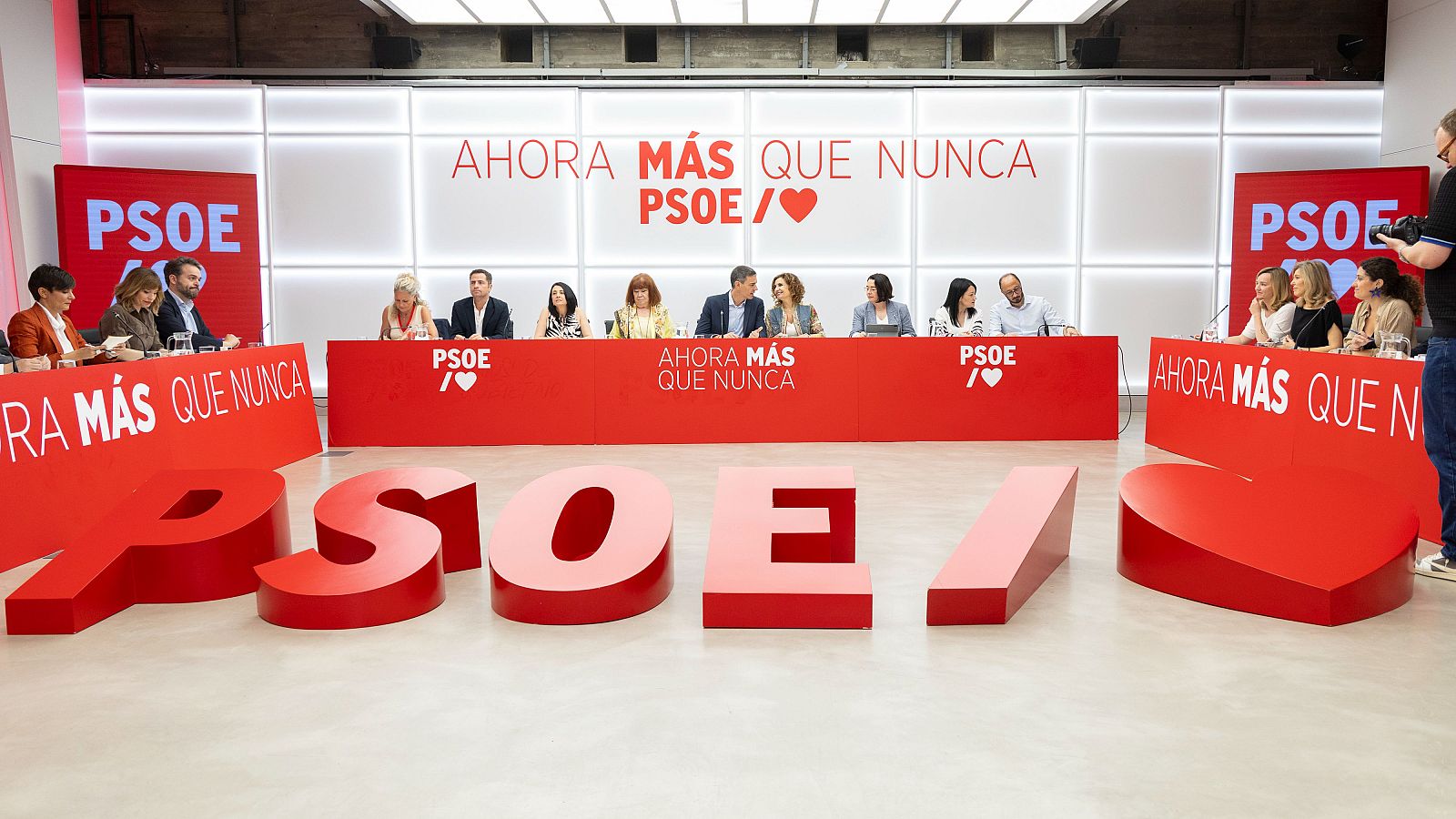 El secretario general del PSOE, Pedro Sánchez, preside una reunión de la Comisión Ejecutiva del partido en Ferraz.