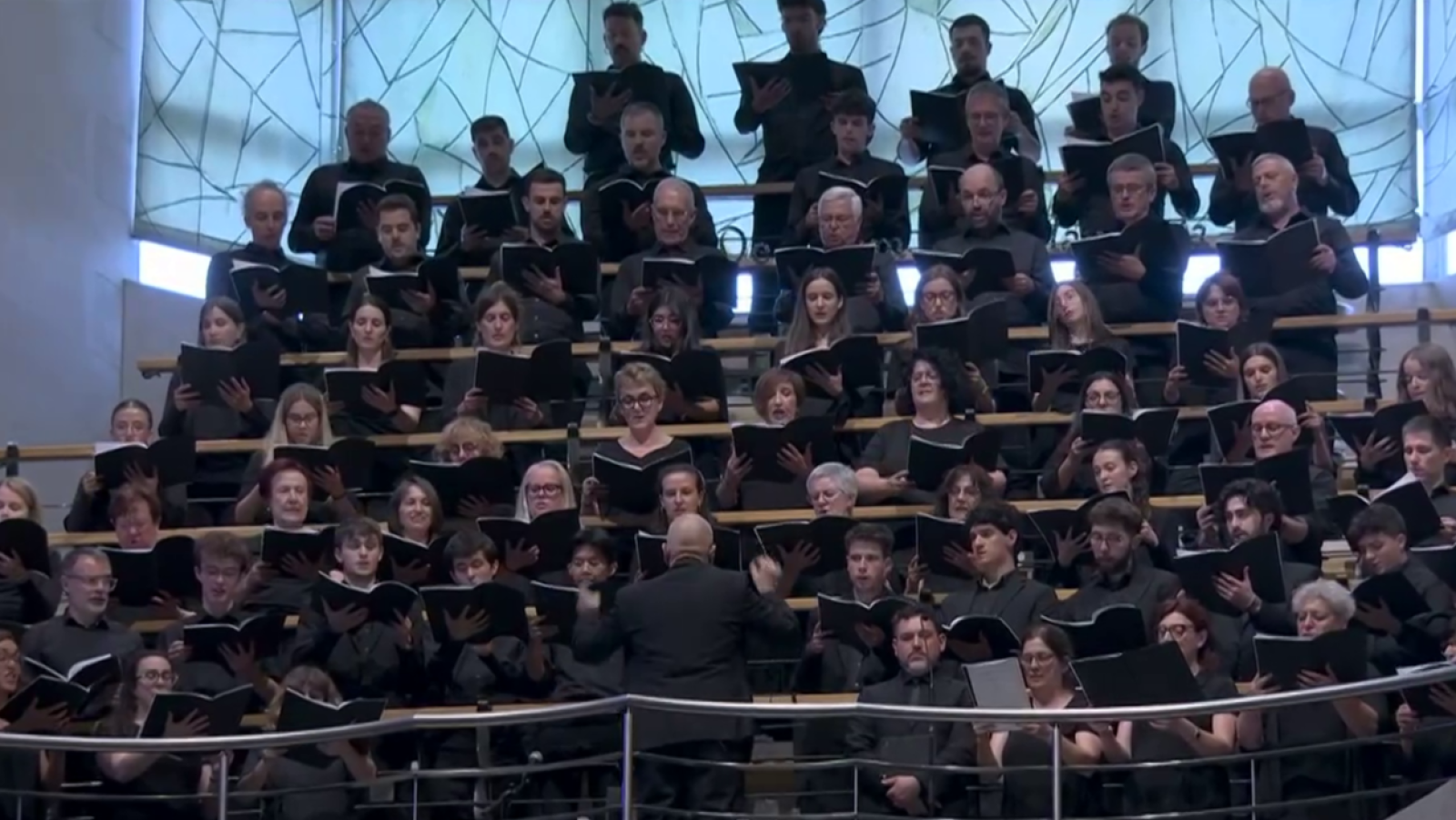Parla una cantaire expulsada de la Sagrada Família: "Ens van regirar les carpetes"