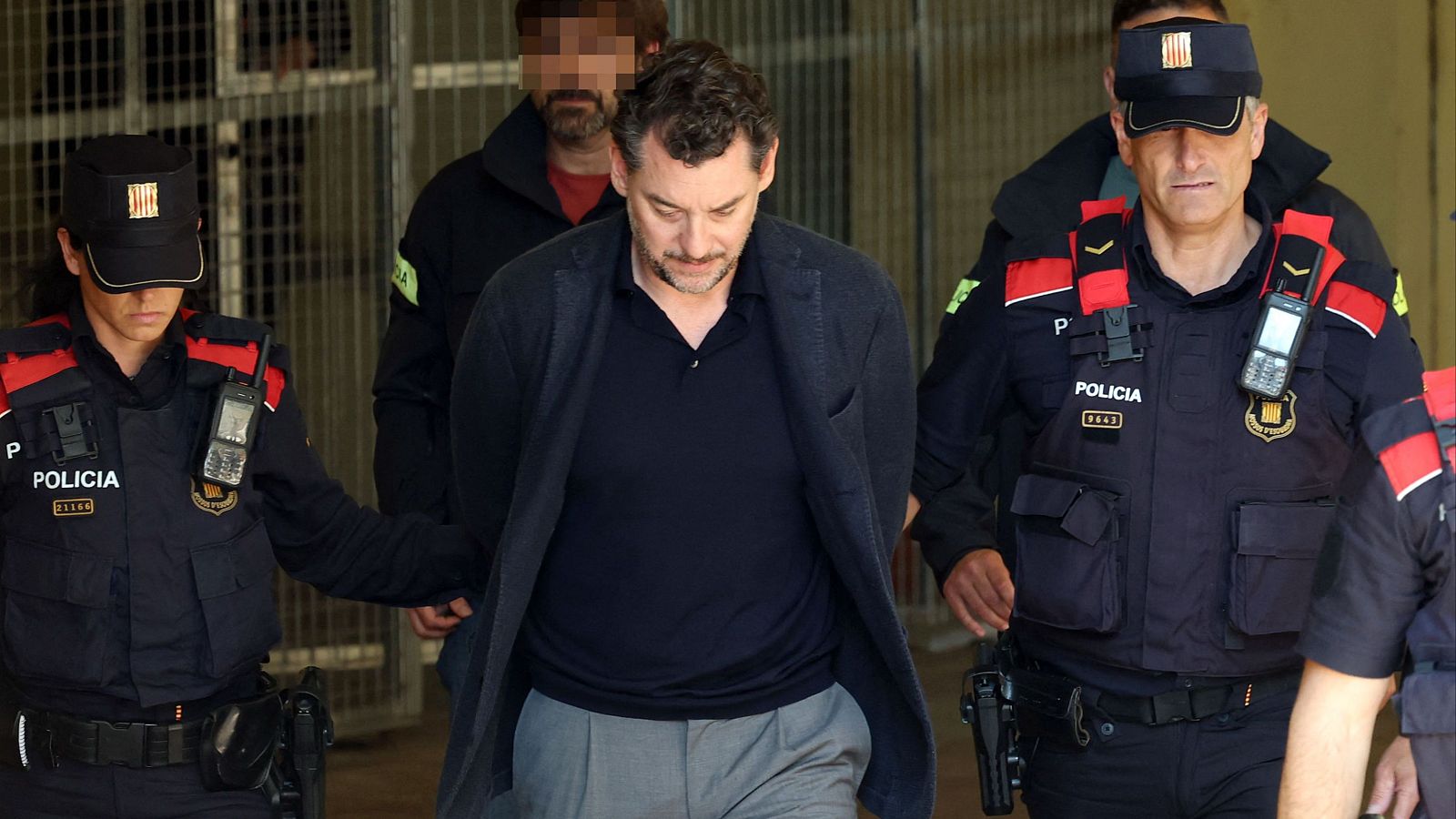 Los mossos escoltan a Jonathan Andic, acusado de matar a su padre, el fundador de Mango