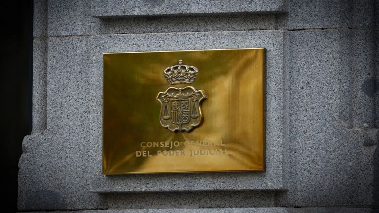 Imagen de la placa de la fachada de la sede del Consejo General del Poder Judicial (CGPJ) en Madrid