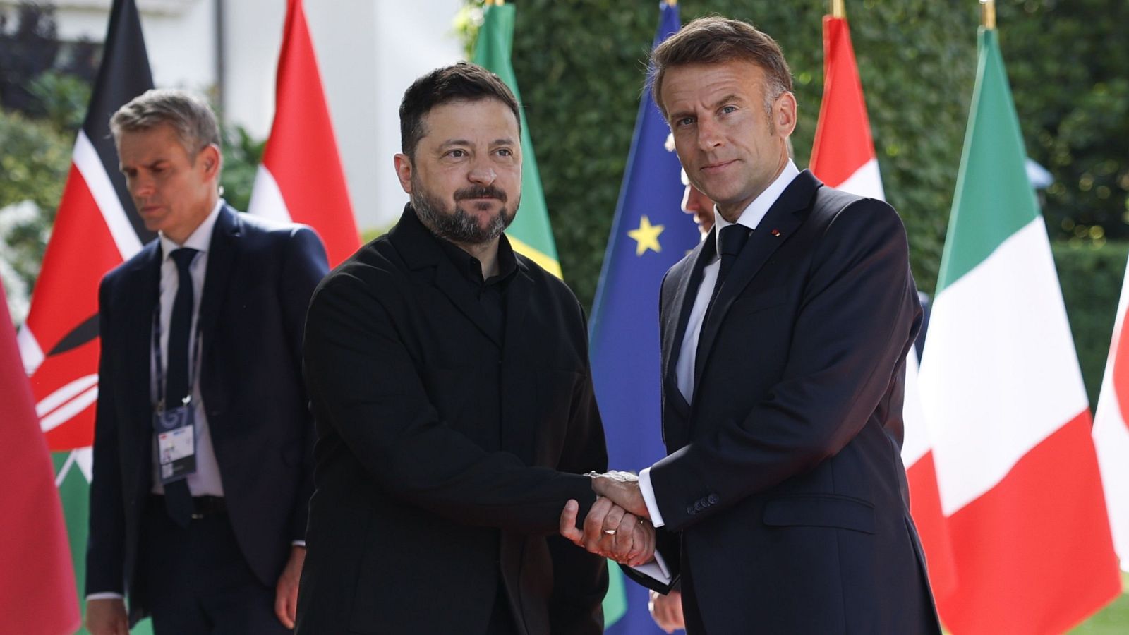 Emmanuel Macron y Volodímir Zelenski