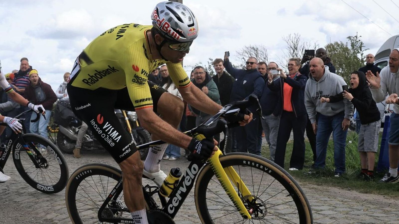 Wout Van Aert no correrá el Tour de Francia por una lesión en el codo