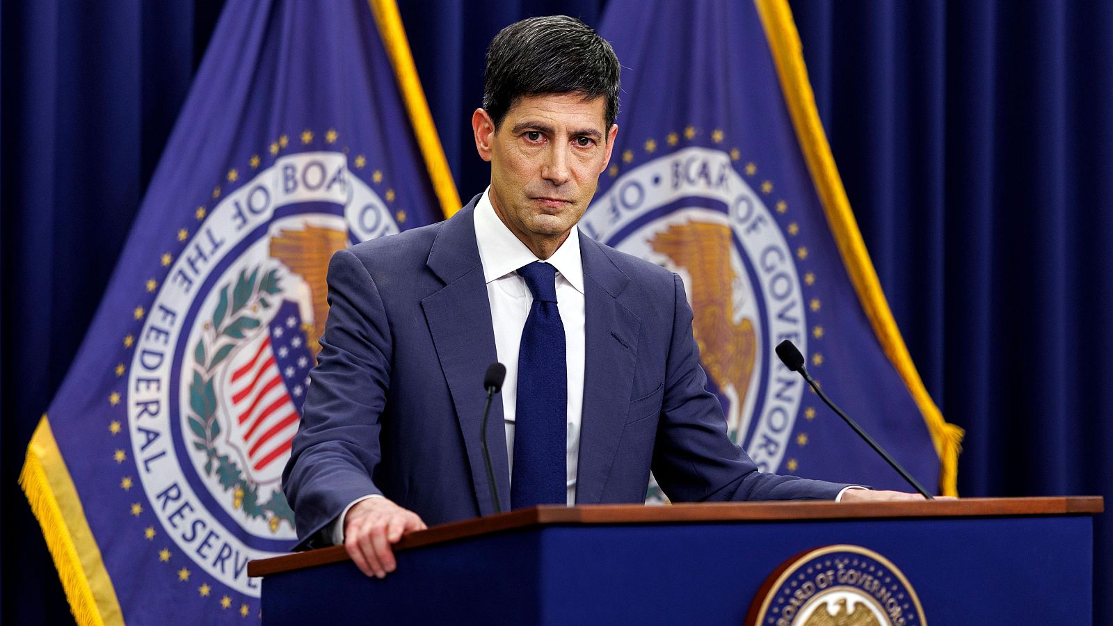 Kevin Warsh, elegido presidente de la Fed por el Senado de Estados Unidos