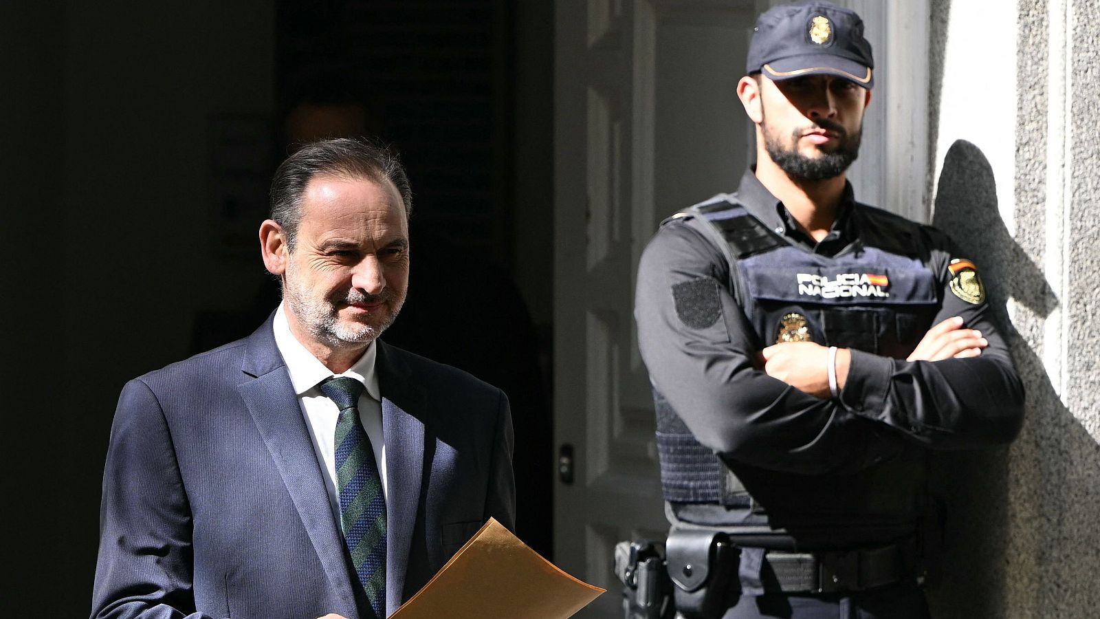 El exministro José Luis Ábalos a su salida del Tribunal Supremo en octubre de 2025