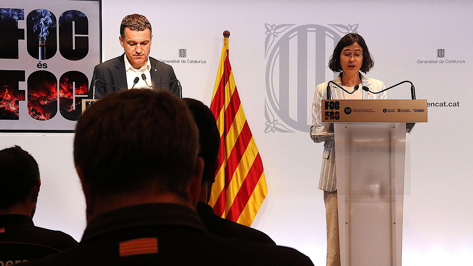 La consellera d'Interior, Núria Parlon, i el conseller d'Agricultura, Òscar Ordeig, en la presentació de la campanya 'Foc és foc'.