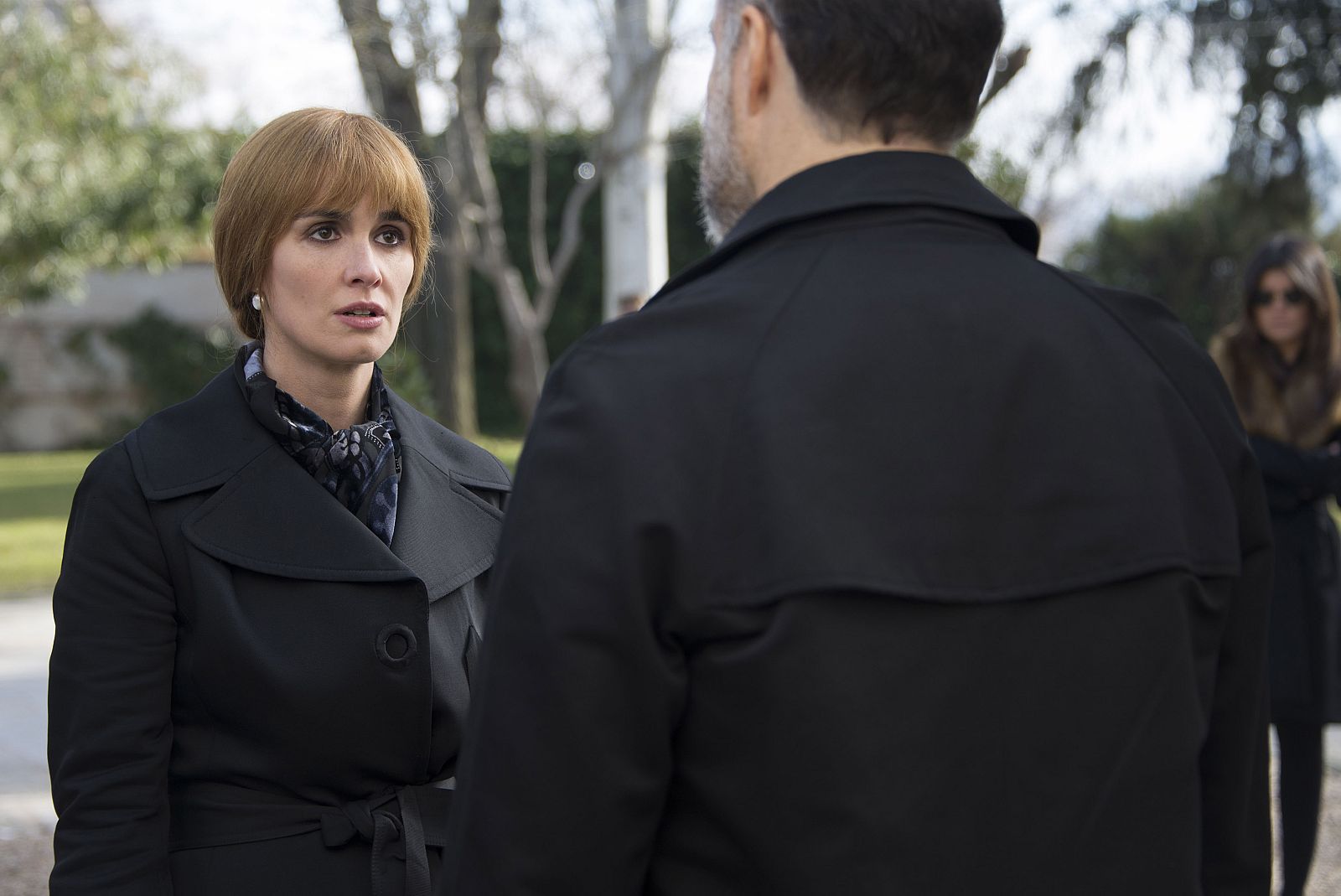 Magda junto a Velasco, el empresario enemigo de Alejandro