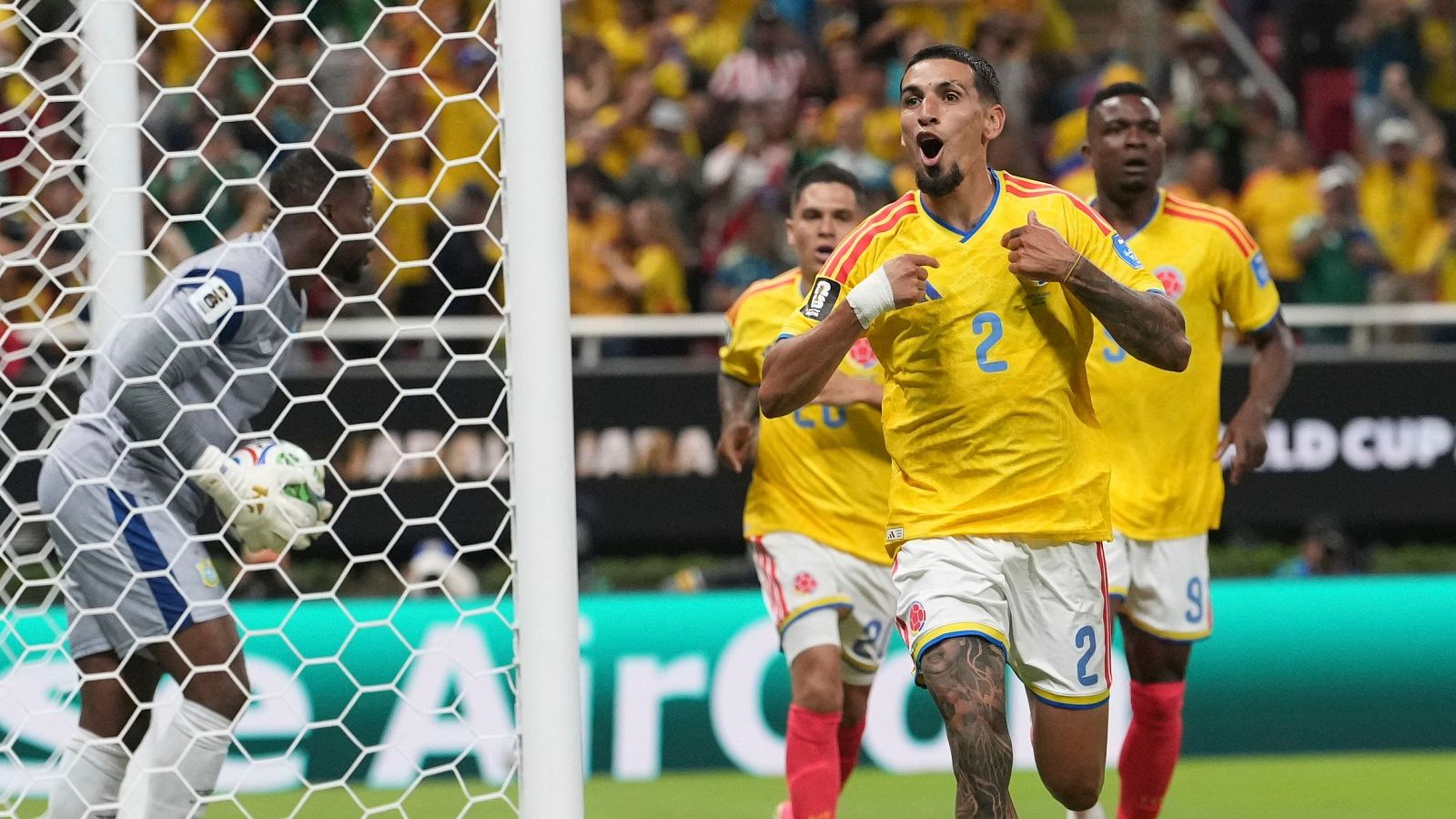 Muñoz derriba al 'muro Mpasi' y Colombia jugará contra Portugal con dos puntos de ventaja