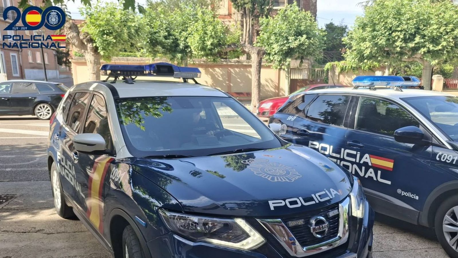 Vehículos de la Policía Nacional frente a la Comisaría Provincial de Palencia