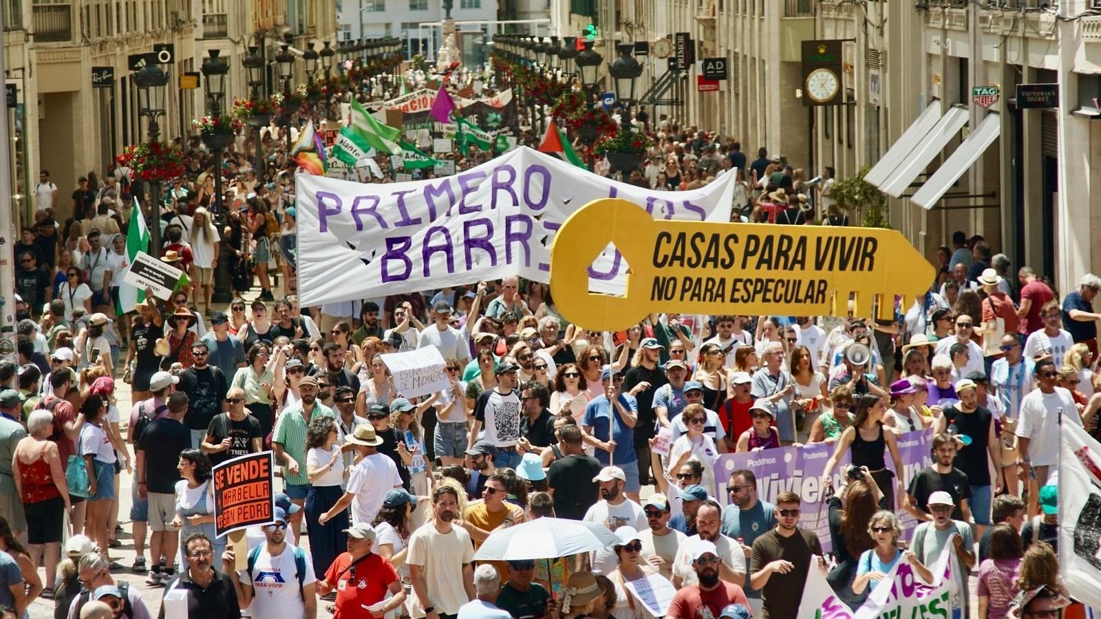 Málaga sale a la calle para reclamar viviendas dignas  y asequibles