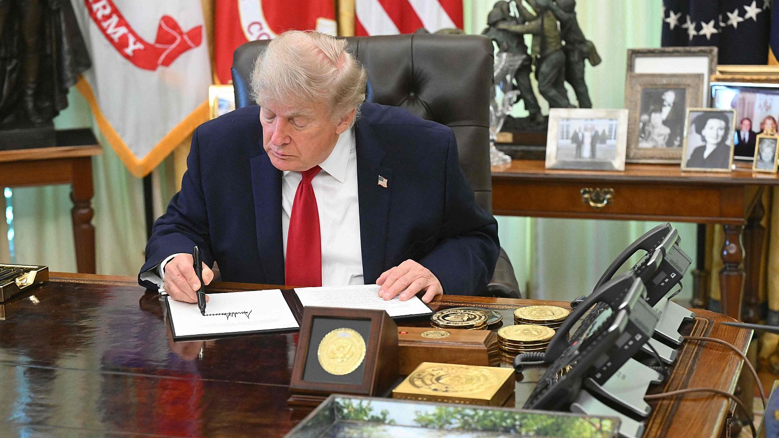 El Supremo de EE.UU. considera ilegal la orden de Trump que limita la ciudadanía por nacimiento