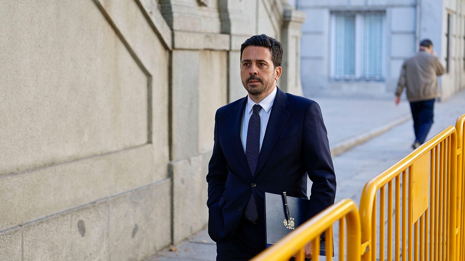 El teniente fiscal de la Secretaría Técnica, Diego Villafañe, en las inmediaciones del Tribunal Supremo