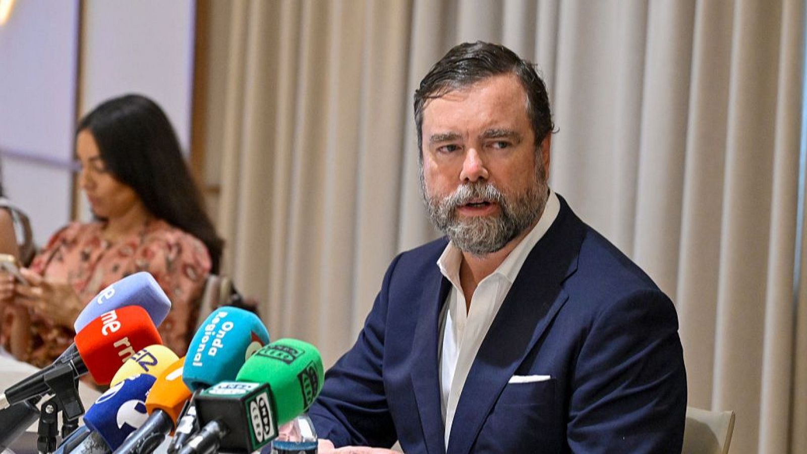 Espinosa de los Monteros anuncia que Vox le ha comunicado su expulsión del partido