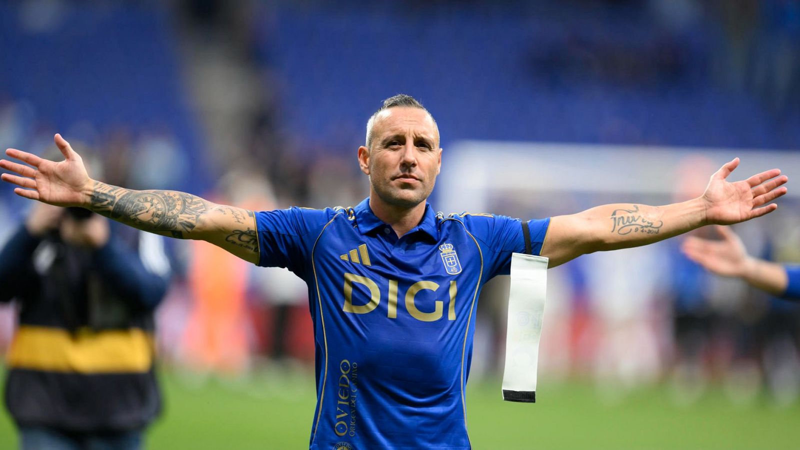 Santi Cazorla anuncia su reirada del fútbol profesional